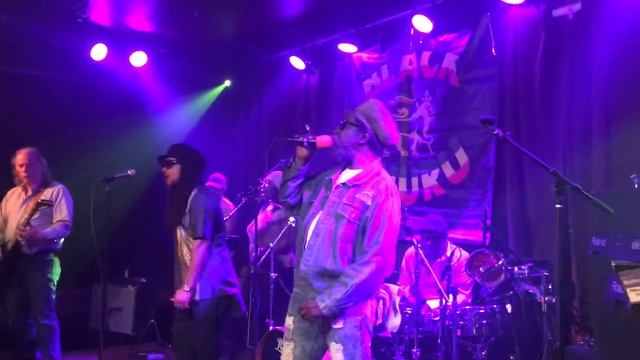 Jamaica Herbman (Live)HQ-Black Uhuru смотреть онлайн