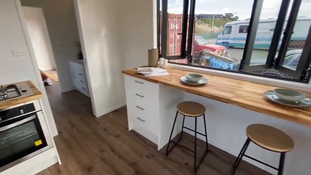 Ruru Tiny Homes: The Little Ruru - Single storey one bedroom tiny home on wheels смотреть онлайн