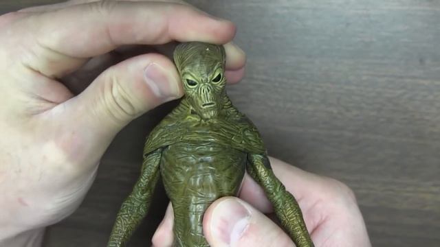 CGR Undertow - THE X-FILES: FIGHT THE FUTURE ACTION FIGURES SCULLY AND EBE смотреть онлайн