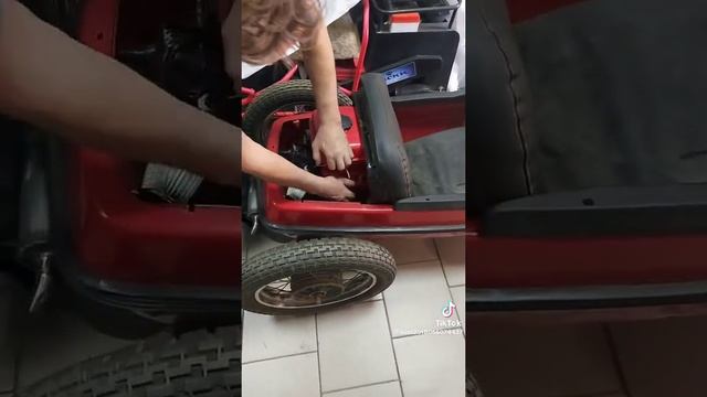 Картинг из коляски от мотоцикла. смотреть онлайн