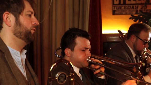 'Paranoid Android' Cover - Old Dirty Brasstards смотреть онлайн