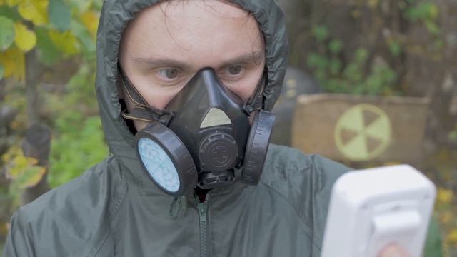 How To Survive To A Nuclear Attack - Fallout смотреть онлайн