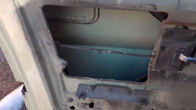 How change the door locks on a c10 смотреть онлайн