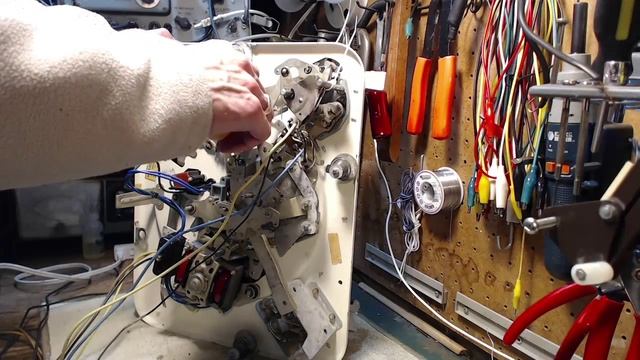 Garrard Auto Turntable Type A Video #10 - Much More Lubrication смотреть онлайн