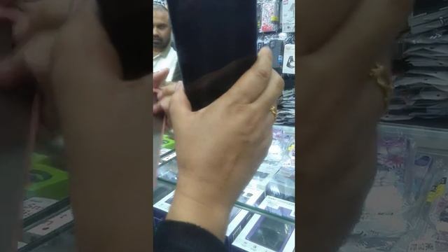 nag si gala cla sinama Kami yallah go window shopping without hadiya... смотреть онлайн