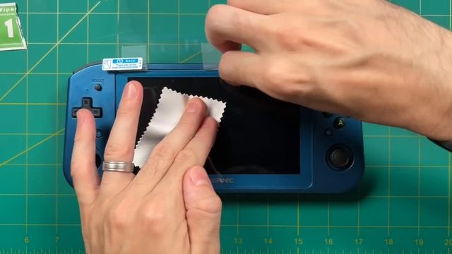 How to Apply a Screen Protector (Hinge Method) смотреть онлайн