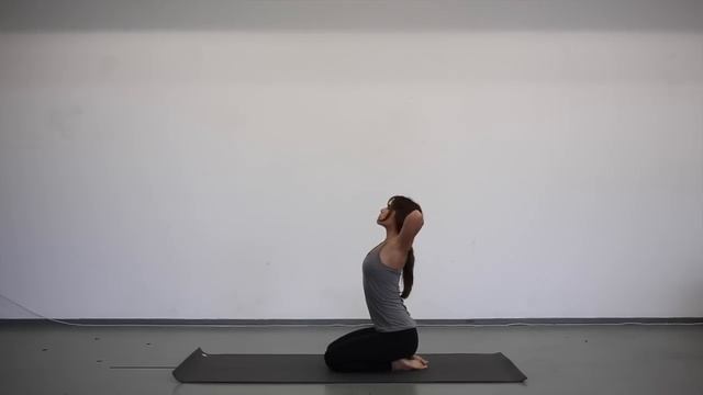 15 Minute Morning Yoga to Wake Up смотреть онлайн