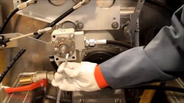 Alamarin-Jet - Technical - Deflector Cylinder Adjustment