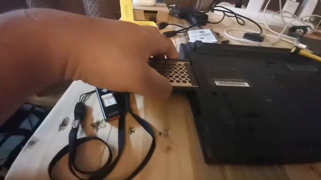 Upgrading your 10 year old Lenovo X220 смотреть онлайн