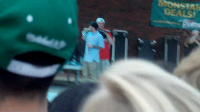 Jump Around - Mac Miller LIVE in Boston (HD Clip) смотреть онлайн