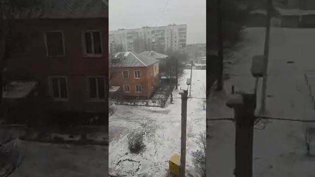 Ukraine Kharkov view from the window cold and snow смотреть онлайн