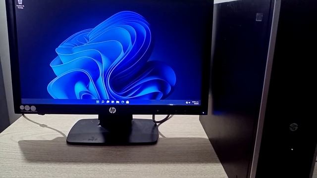 8300 SFF смотреть онлайн