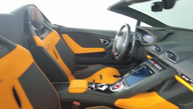 2022 LAMBORGHINI HURACAN EVO