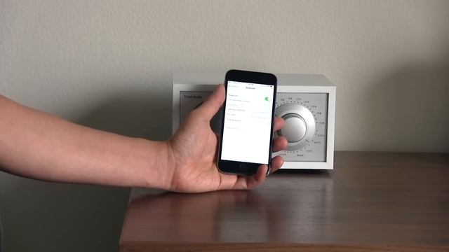 Reviewed- Tivoli Model One Bluetooth Radio & iOS App смотреть онлайн