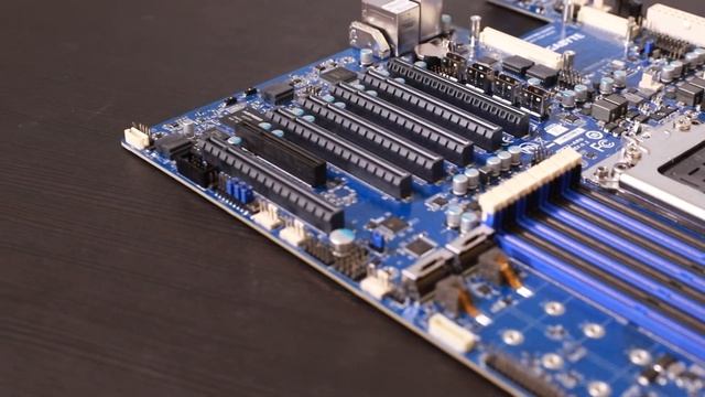 GIGABYTE's All New Altra Servers смотреть онлайн