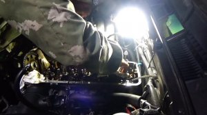 ШЕВРОЛЕ НИВА. Замена масло-съёмных колпачков.Рычажный рассухариватель клапанов. Фигня или норм!?