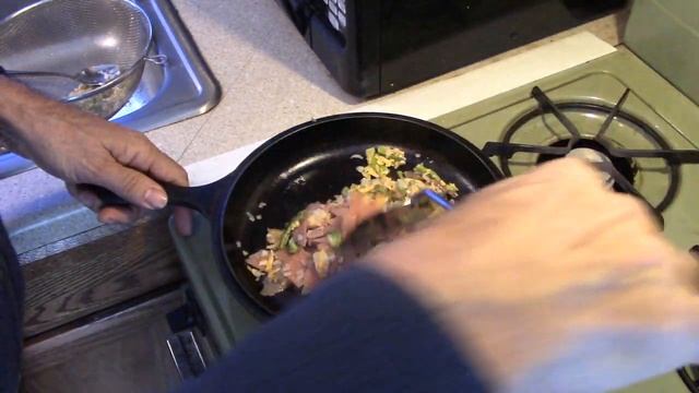 Cooking with Thrive - Cheese Steak Sandwiches смотреть онлайн