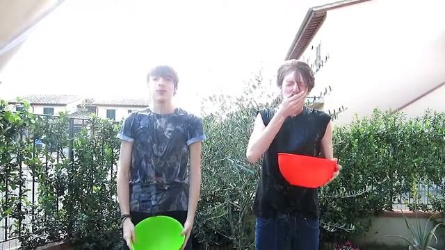 Ciuffi Rossi ALS Ice Bucket Challenge R смотреть онлайн
