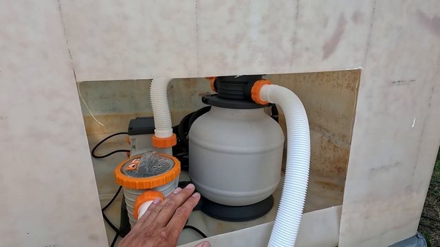 Каркасный бассейн с чистейшей водой. Советы по обслуживанию