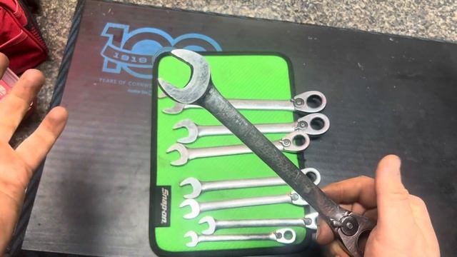Who Makes The BEST Ratcheting Wrenches? смотреть онлайн