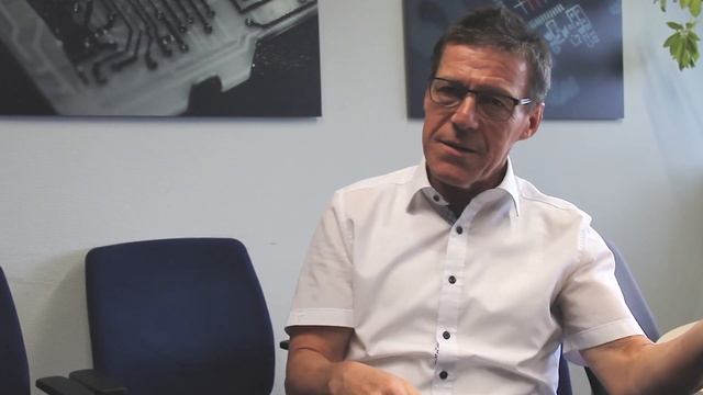 Why Is NAND Flash Becoming Less Reliable? | Steffen Speaks Storage смотреть онлайн