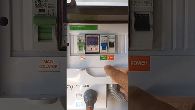 Charge Tesla M Y rwd EV totally off grid. смотреть онлайн