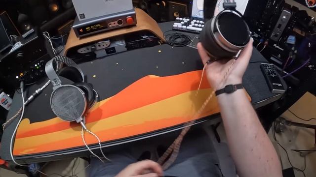 Moondrop Made a Headphone ?!?! смотреть онлайн