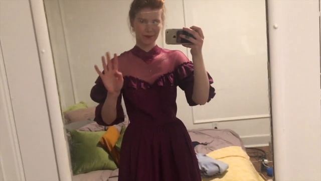 Dressing Up Like a Victorian Woman To Stare Longingly Out a Window For My Roommate's Birthday смотреть онлайн