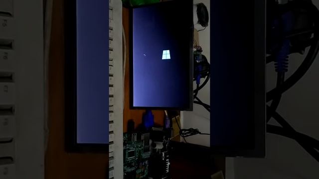 Main atom N270 dùng adapter 12v смотреть онлайн