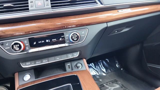 2022 Audi Q5 Premium Plus