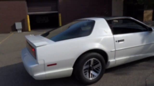 1991 Pontiac Firebird Trans Am for sale Gateway Classic Cars DET1811 смотреть онлайн