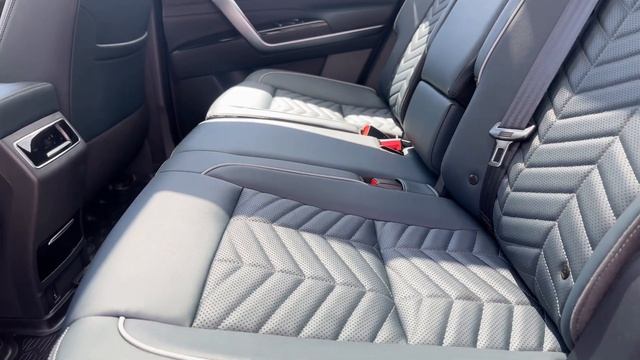 Чанган CS95NEW большой семиместный внедорожник обзор