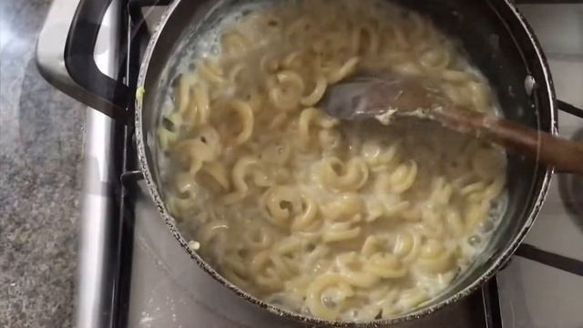 How to turn Batchelors Pasta n sauce into delicious Mac and cheese смотреть онлайн