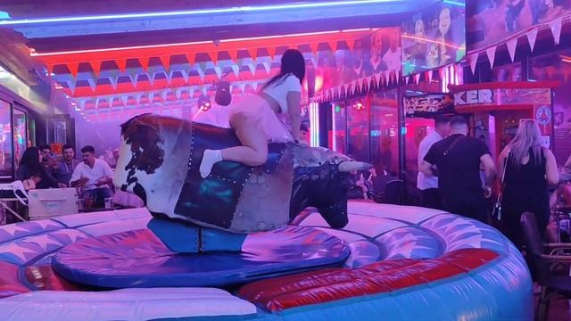 Mechanical Bull  Last Night Crazy Bull 🐂 Riding In Benidorm Spain 🇪🇸 | Bull 🐂 | Benidorm Bull 🐂