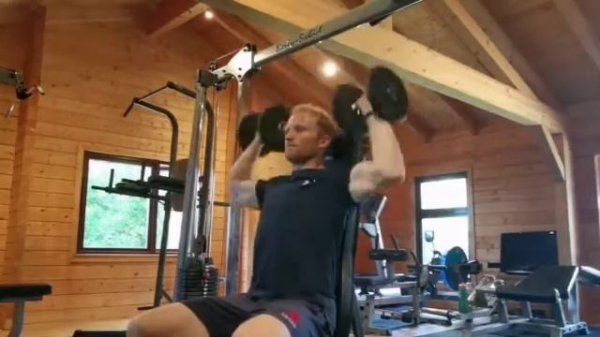 Seated Dumbbell Shoulder Press 1 1/2 reps