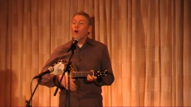 MICK OXLEY Sings When I`m Cleaning Windows смотреть онлайн