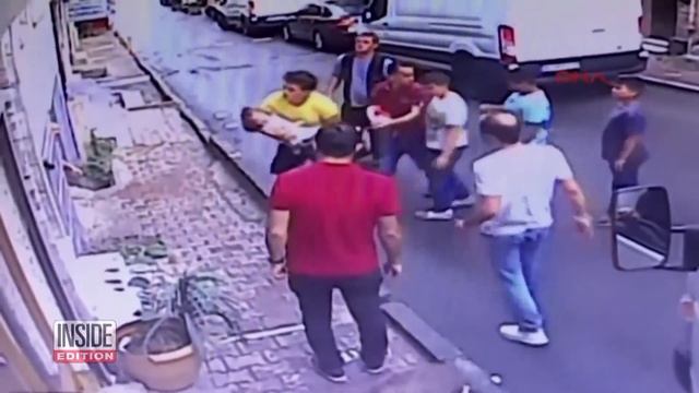 2 year old girl caught by a Teen after falling out window смотреть онлайн