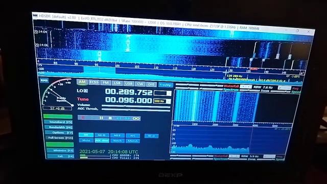 LW RTL-SDR V3 + Mini whip ANT смотреть онлайн