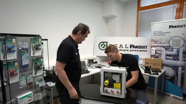 Identifying and protecting installations with the Epson/Panduit Printers & VeriSafe™ Security Teste смотреть онлайн