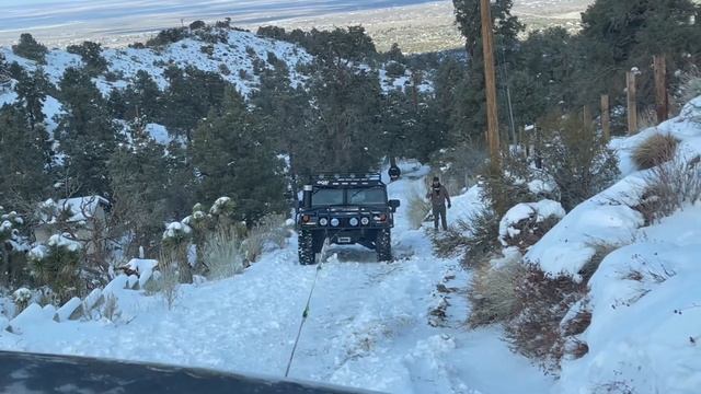 Hummer H1 Recovery in Wrightwood смотреть онлайн