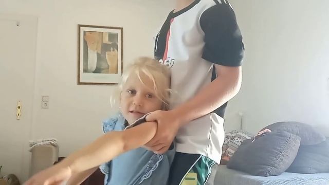 Аня стала малышкой на 24 часа