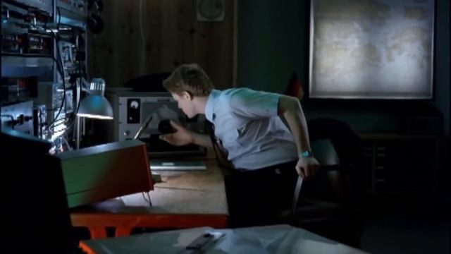 Berlitz German Coastguard russian subtitles. смотреть онлайн