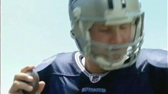 Pepsi Ad with giant Tony Romo смотреть онлайн