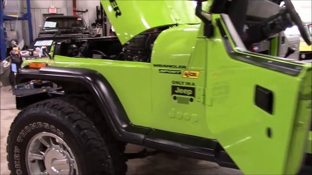 1990 Jeep Wrangler Lime Green смотреть онлайн