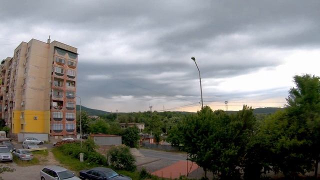 Incoming storm view from my window.. 😟😳 смотреть онлайн