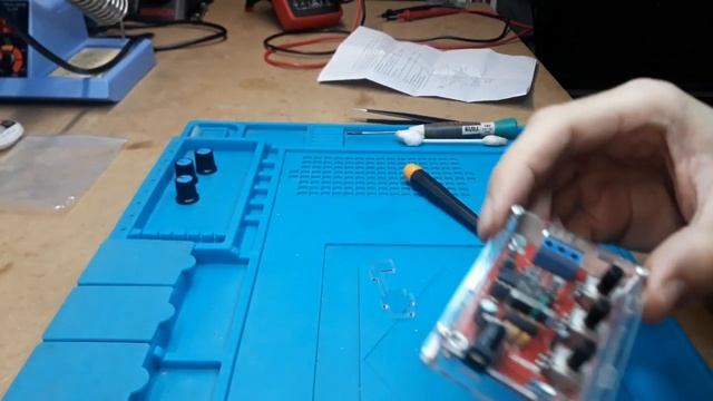 Generador de funciones XR2206 y pruebas hasta 1 Mhz смотреть онлайн