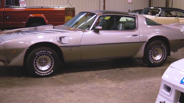 1979 PONTIAC TRANS AM 10TH Anniversary Edition смотреть онлайн