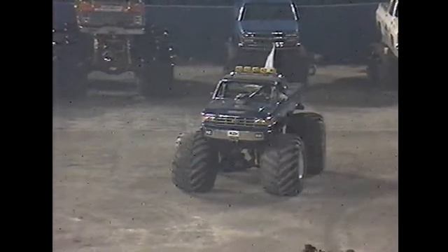 BIGFOOT WORLD RECORD! 1988 USHRA PONTIAC SILVERDOME!