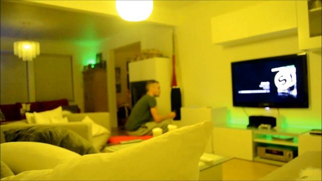 Philips hue with the Hue Disco app. смотреть онлайн