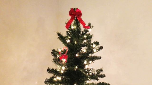 Christmas Tree 4K смотреть онлайн